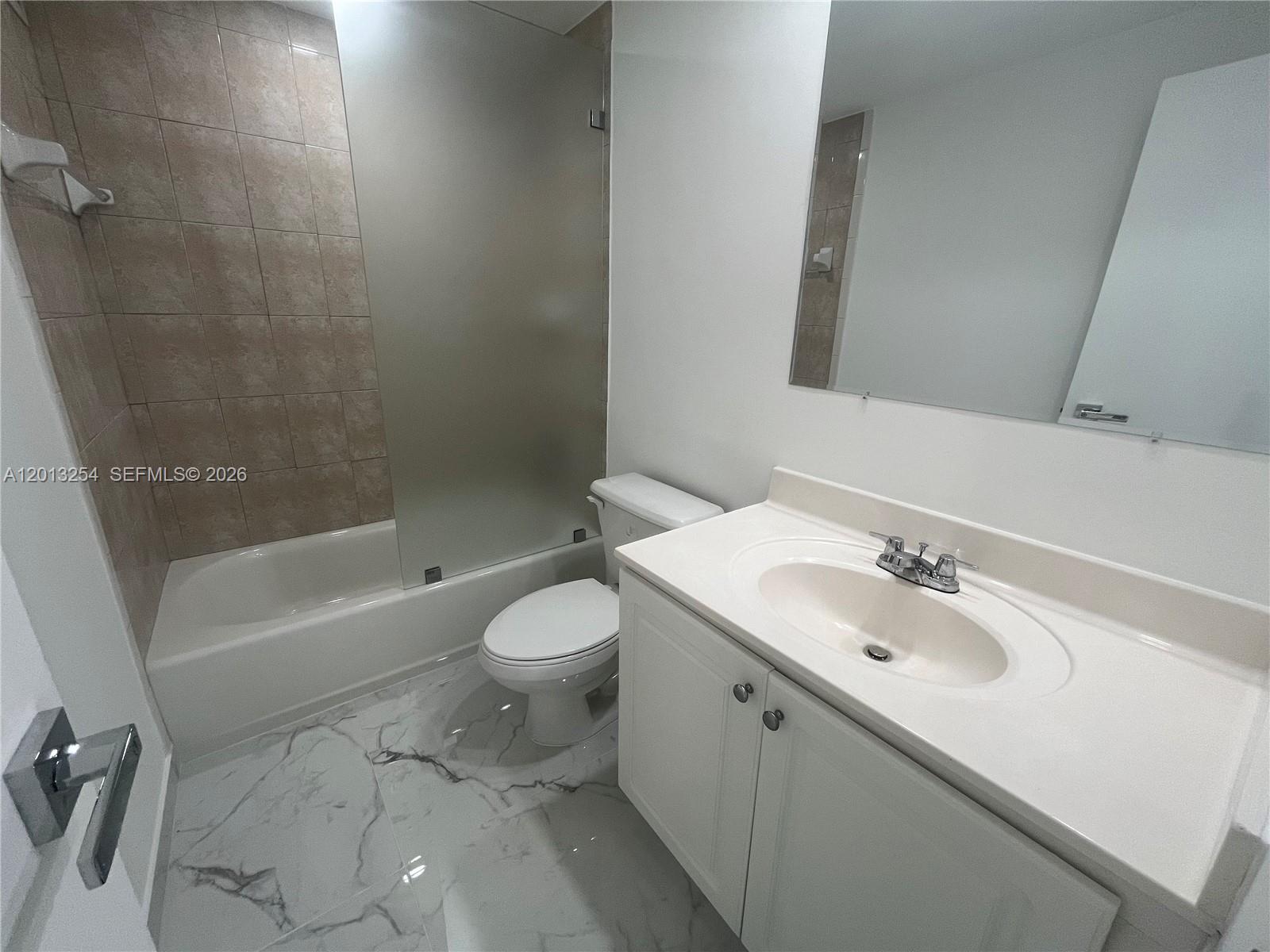 ALEXANDER TOWERS CONDO - Residential Lease