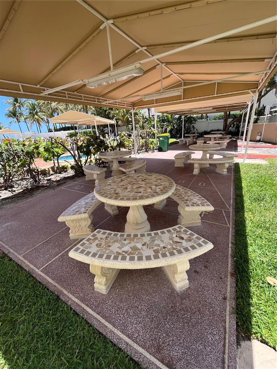 ALEXANDER TOWERS CONDO - Residential Lease