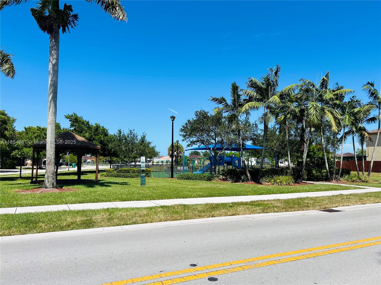 ENCLAVE SOUTH PHASE 2 - Residential