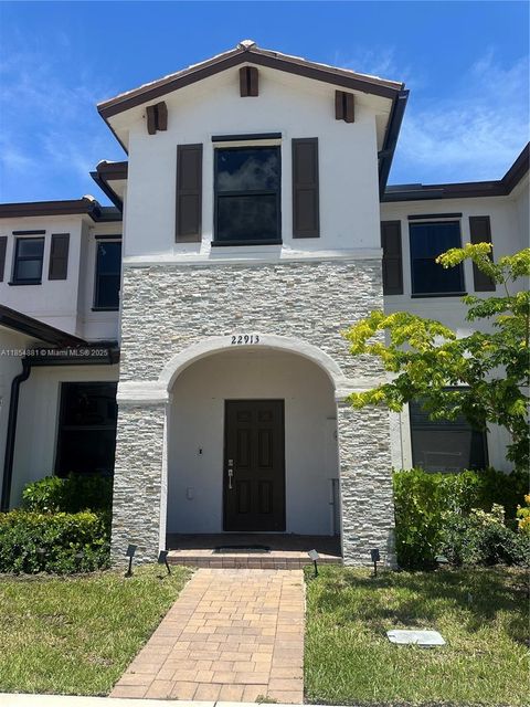 22913 SW 99th Ave Cutler Bay FL 33190