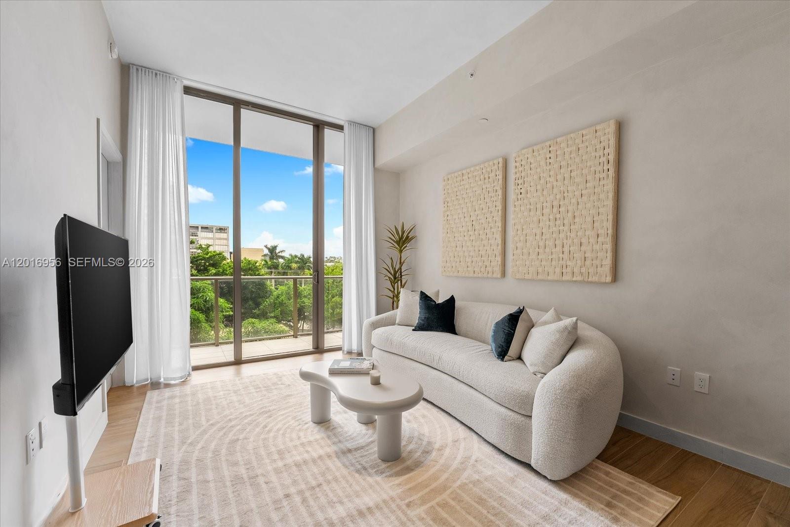 MR C RESIDENCES - Residential
