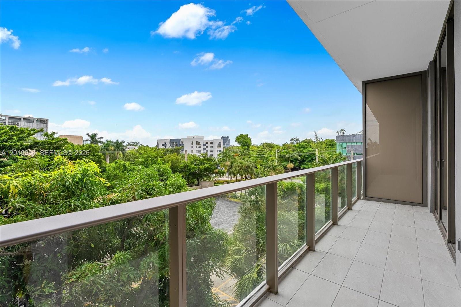 MR C RESIDENCES - Residential