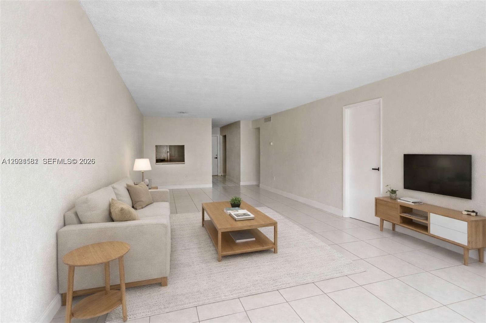 NEW WORLD CONDO APTS IV - Residential