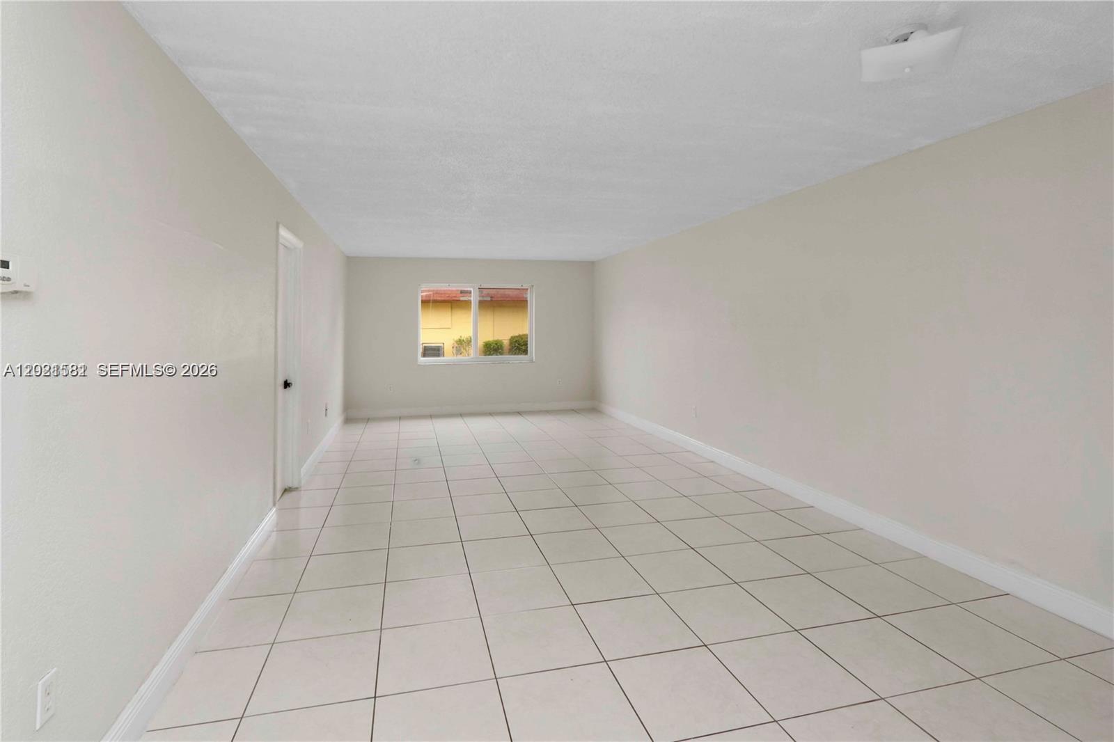 NEW WORLD CONDO APTS IV - Residential