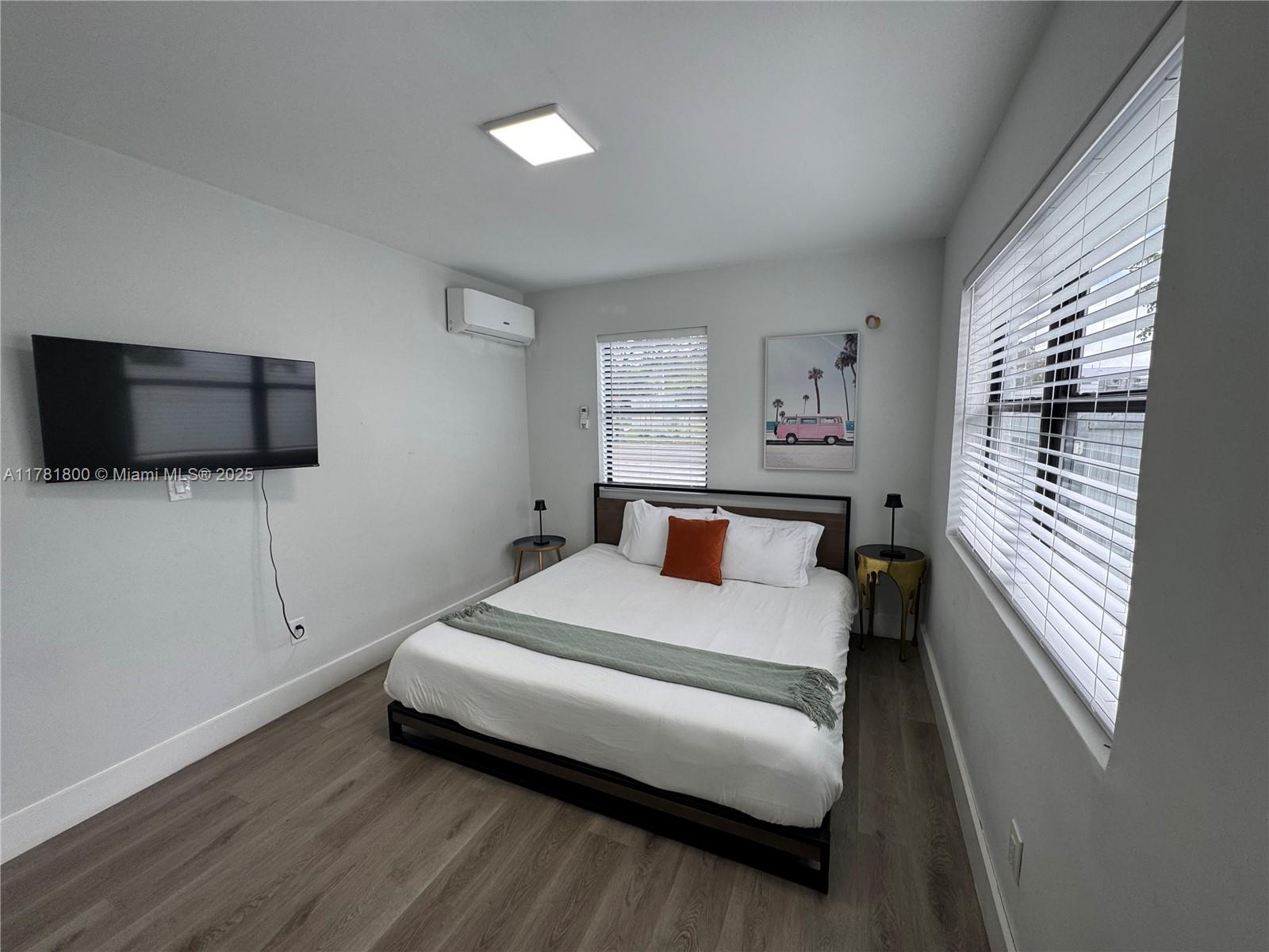 584 NW 30th St 2