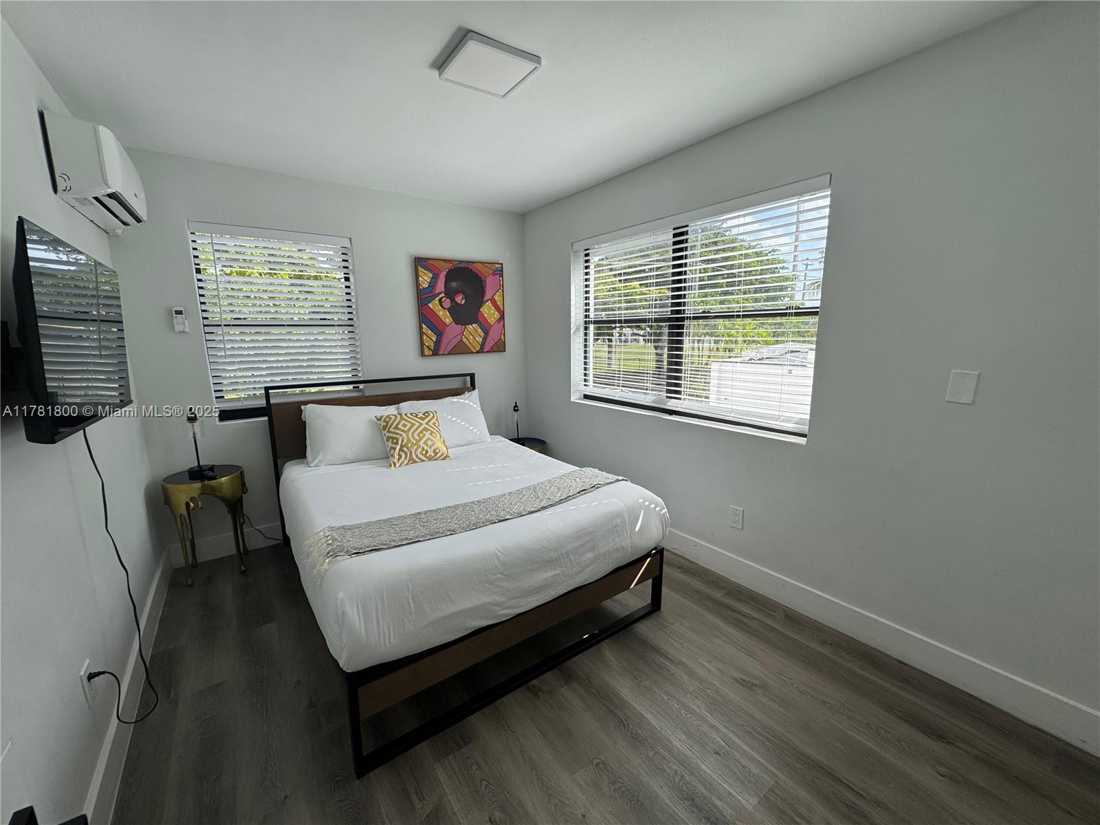 584 NW 30th St 3
