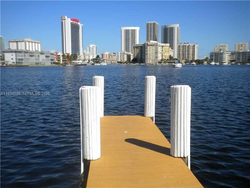 CRYSTAL COVE CONDO - Residential Lease