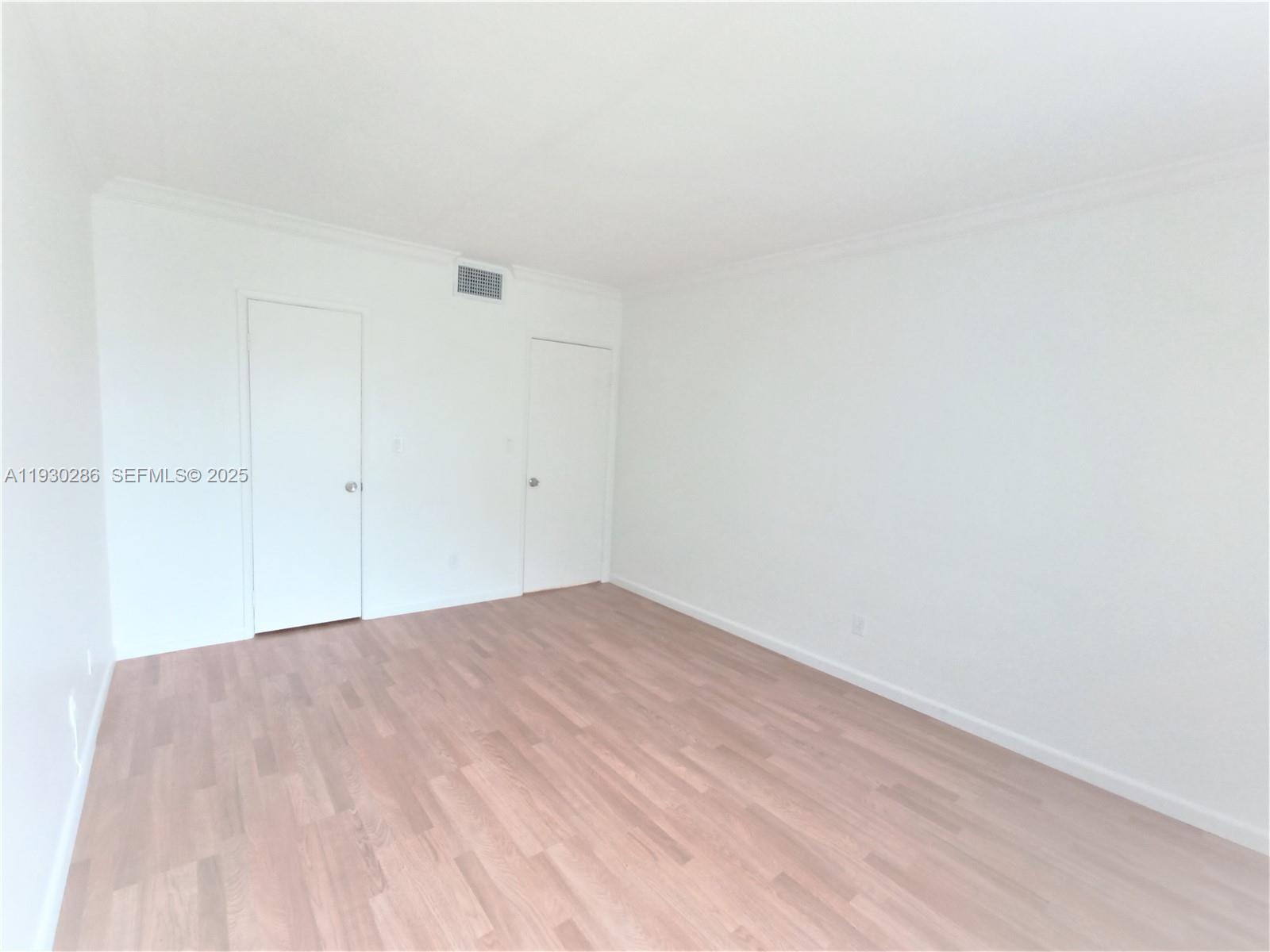 CRYSTAL COVE CONDO - Residential Lease