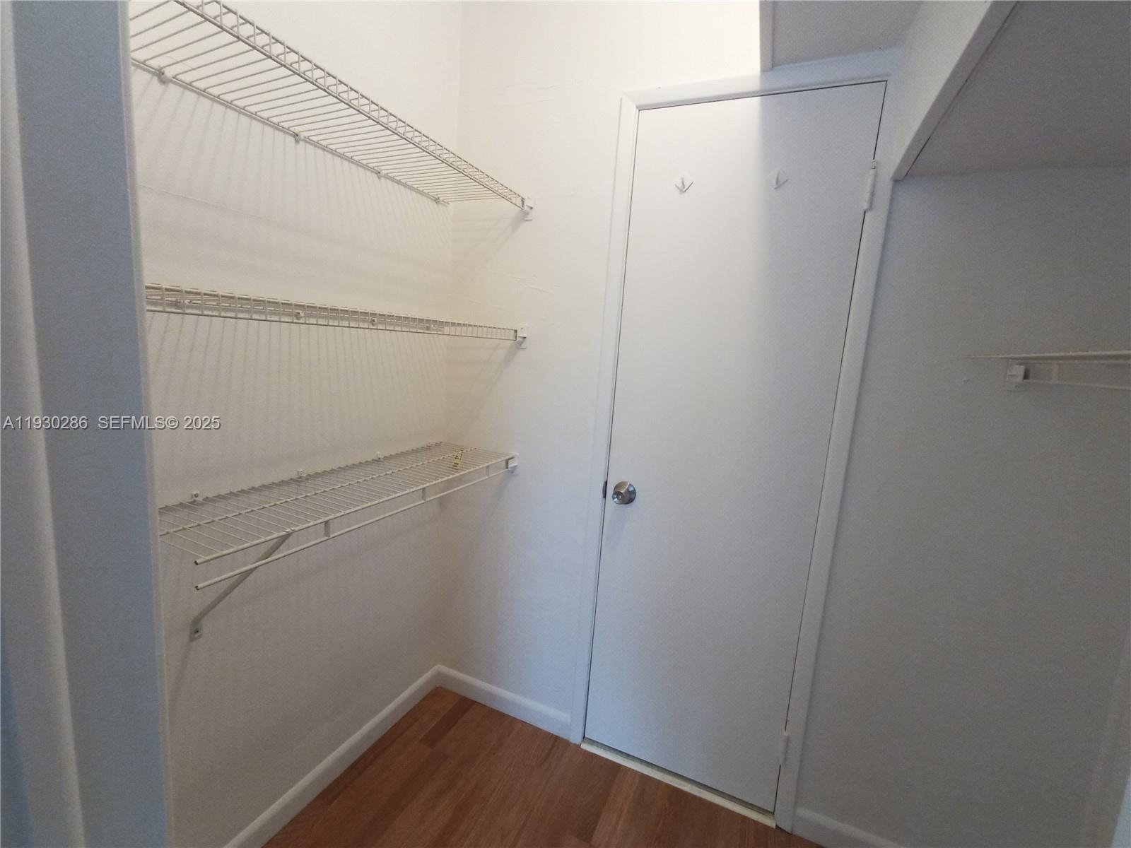 CRYSTAL COVE CONDO - Residential Lease