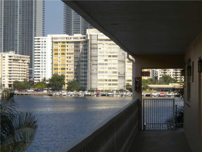 CRYSTAL COVE CONDO - Residential Lease