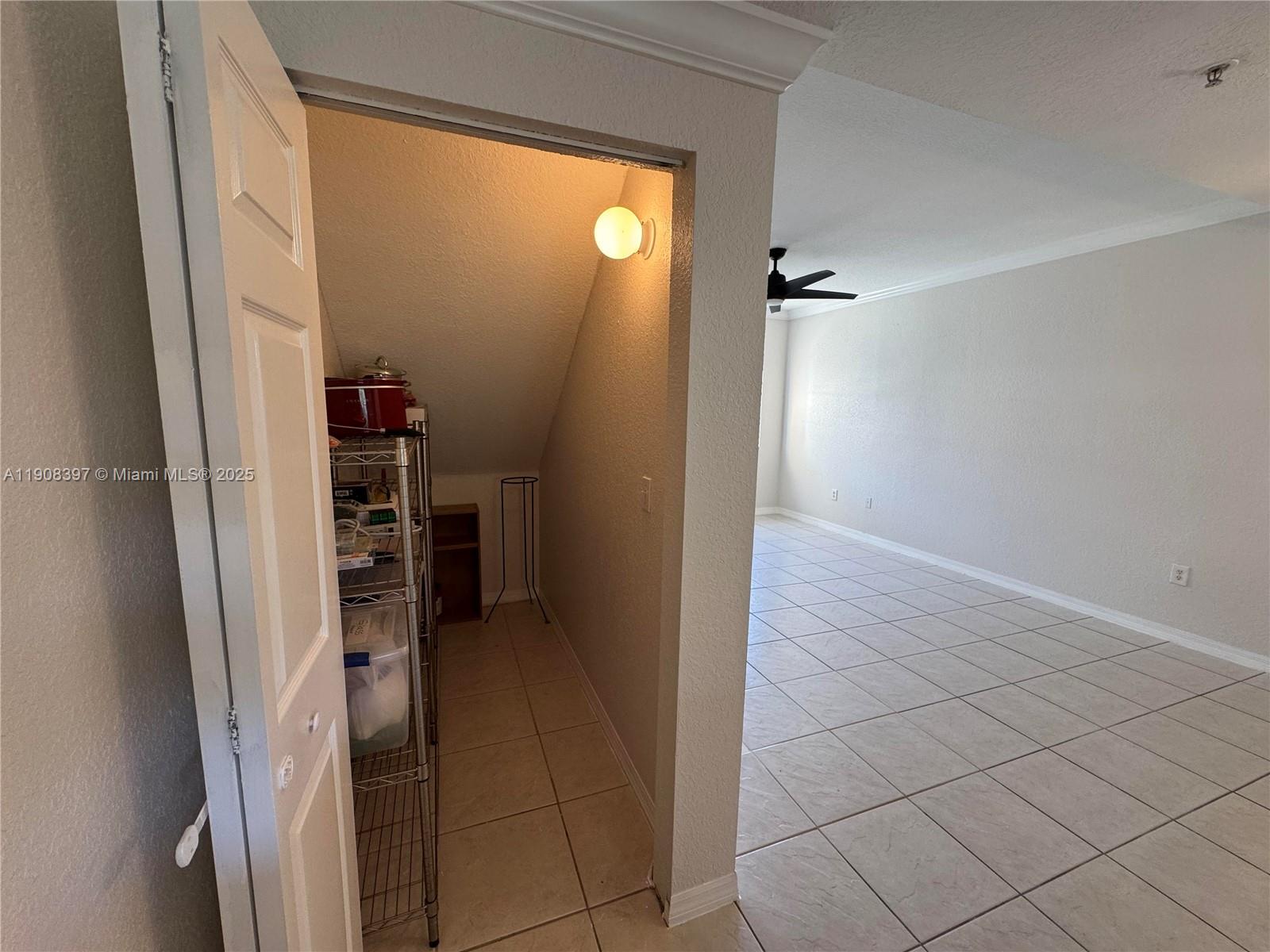 CORAL VILLAS WEST CONDO - Residential Lease