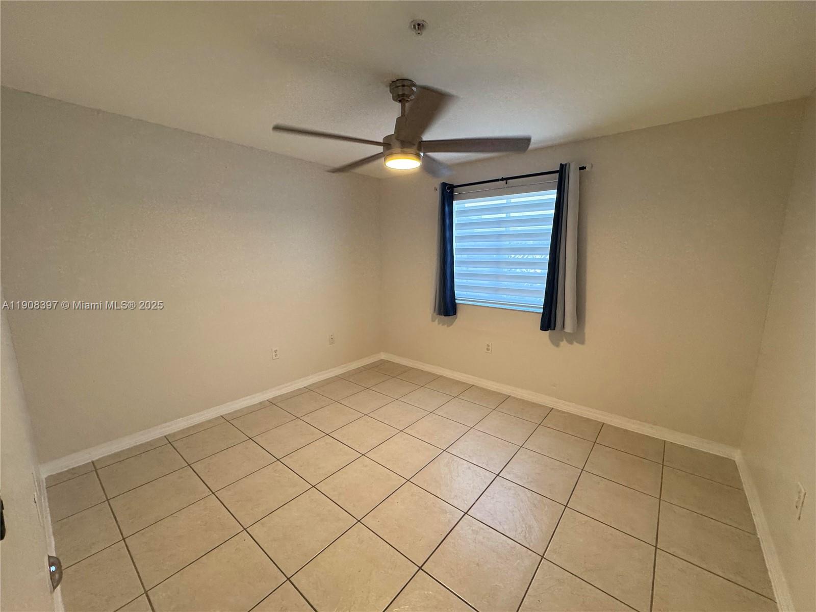 CORAL VILLAS WEST CONDO - Residential Lease