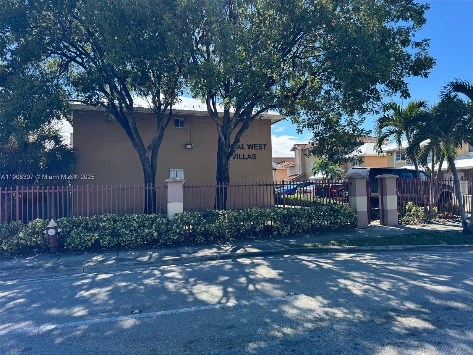 CORAL VILLAS WEST CONDO - Residential Lease