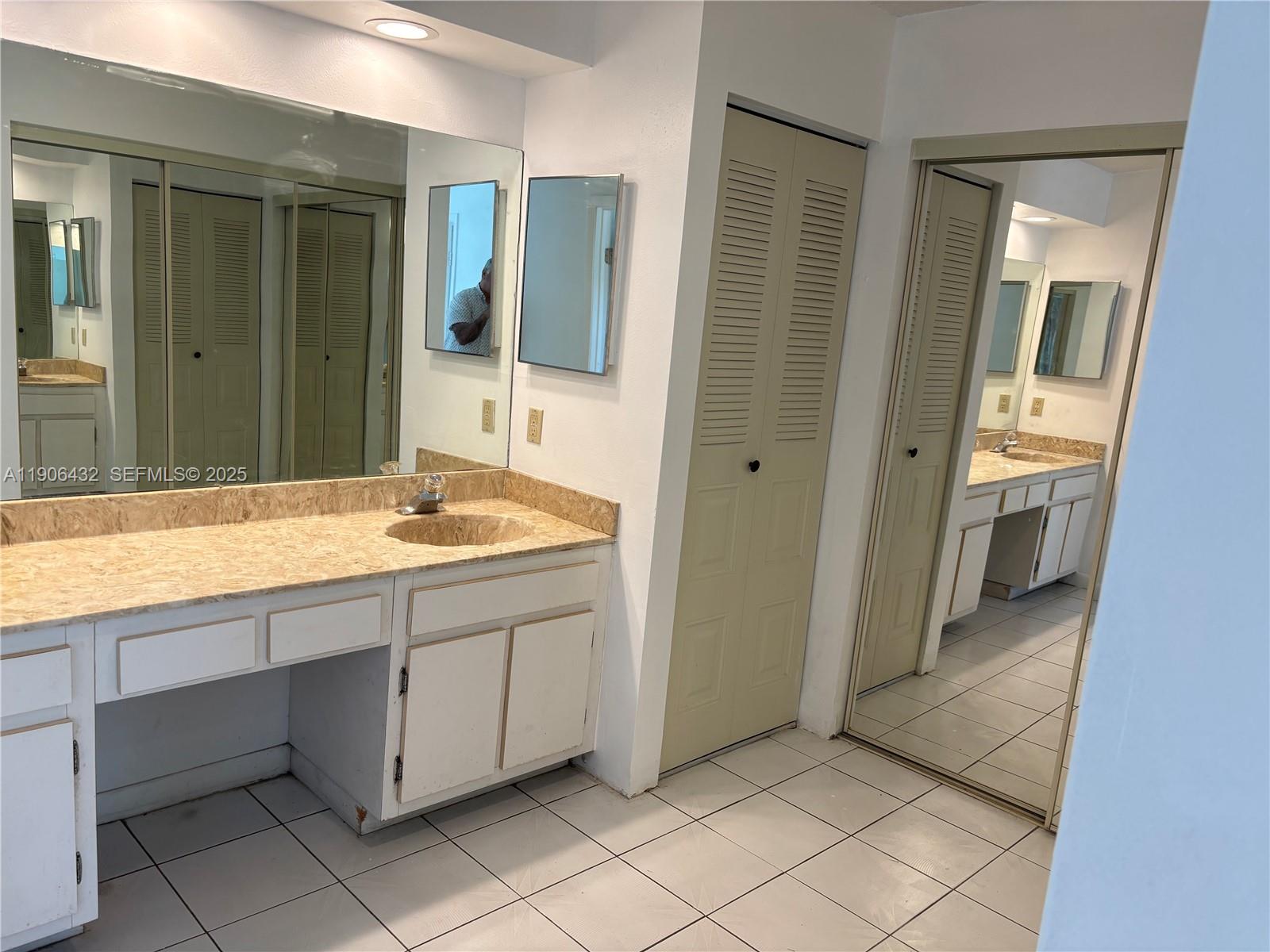 LAKES OF THE MEADOW PATIO - Residential