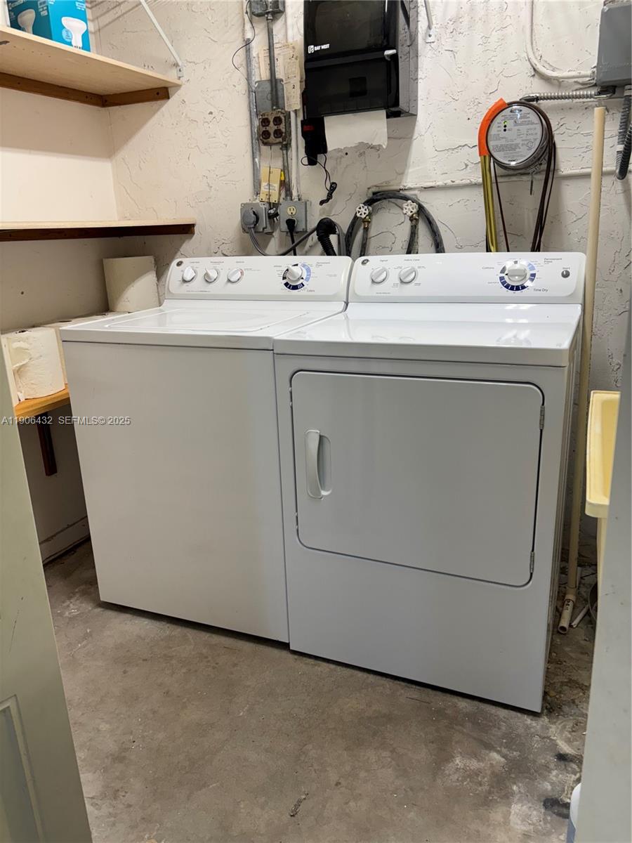 LAKES OF THE MEADOW PATIO - Residential