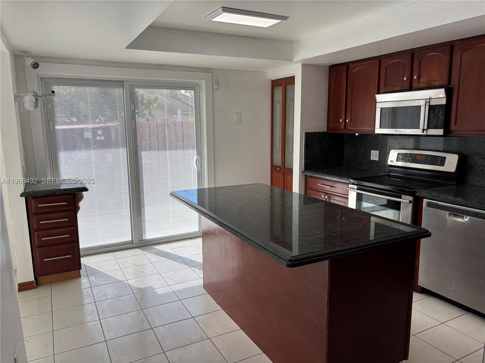 LAKES OF THE MEADOW PATIO - Residential