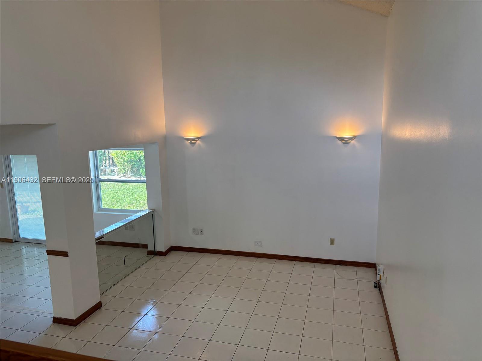 LAKES OF THE MEADOW PATIO - Residential