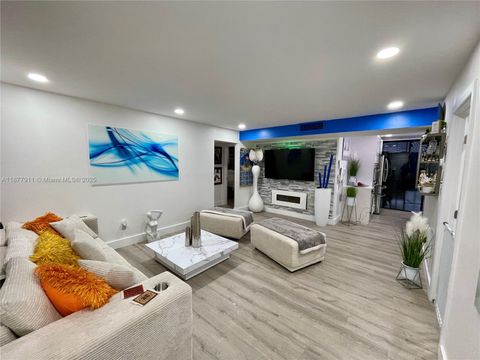 8635 NW 8th St 311 Miami FL 33126