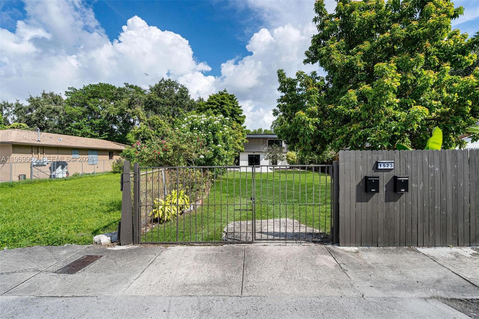 ALLAPATTAH VIEW - Residential