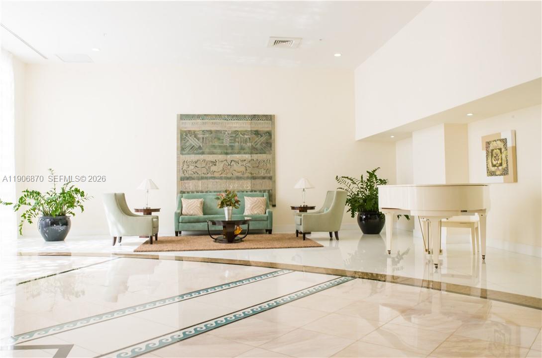 LA GORCE PALACE CONDO - Residential