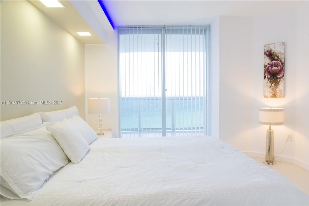 LA GORCE PALACE CONDO - Residential