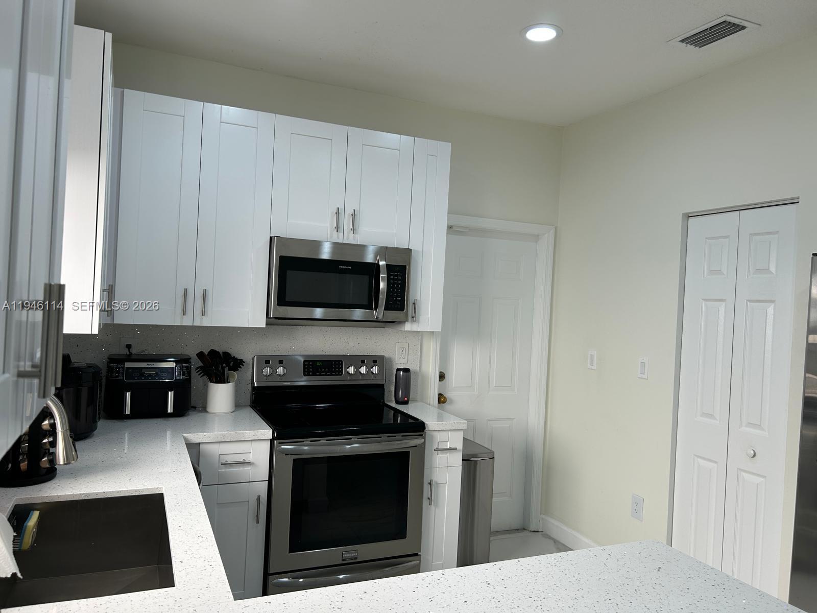 SILVER PALM HOMES - Residential