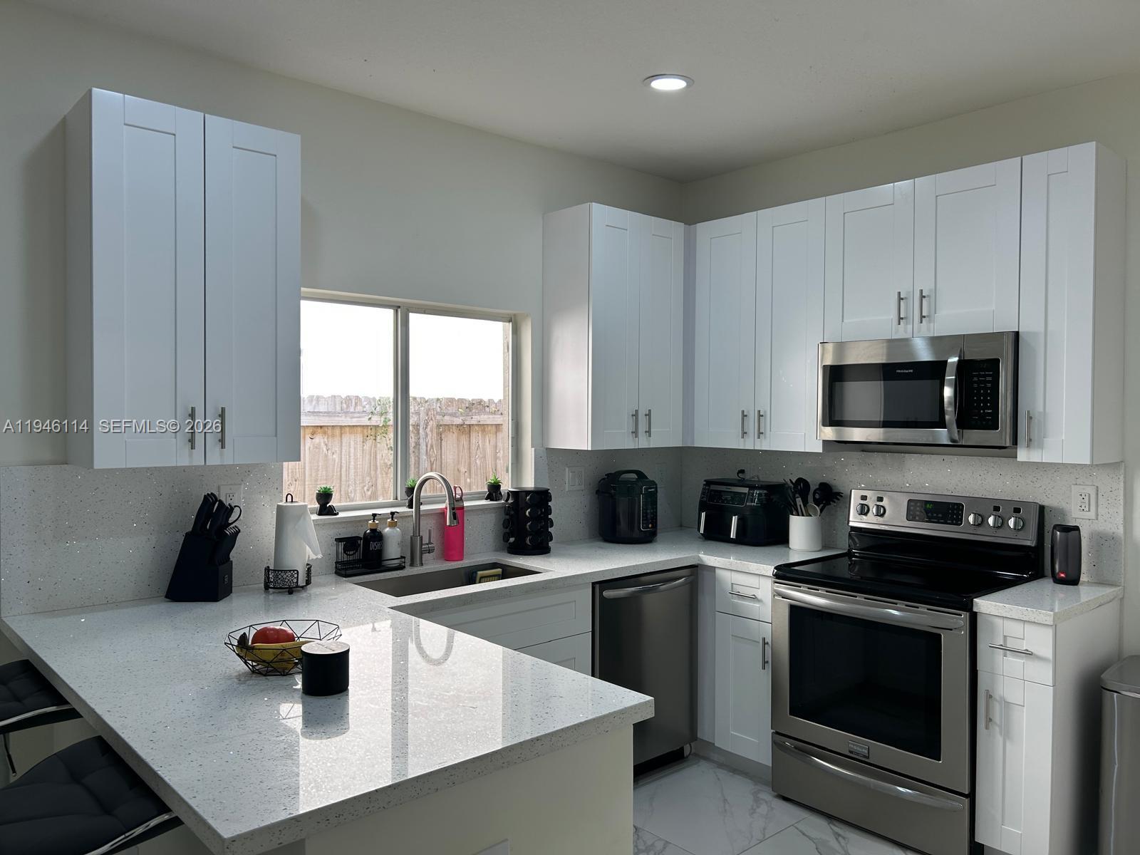 SILVER PALM HOMES - Residential