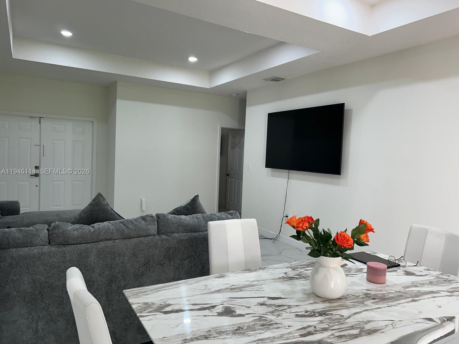 SILVER PALM HOMES - Residential