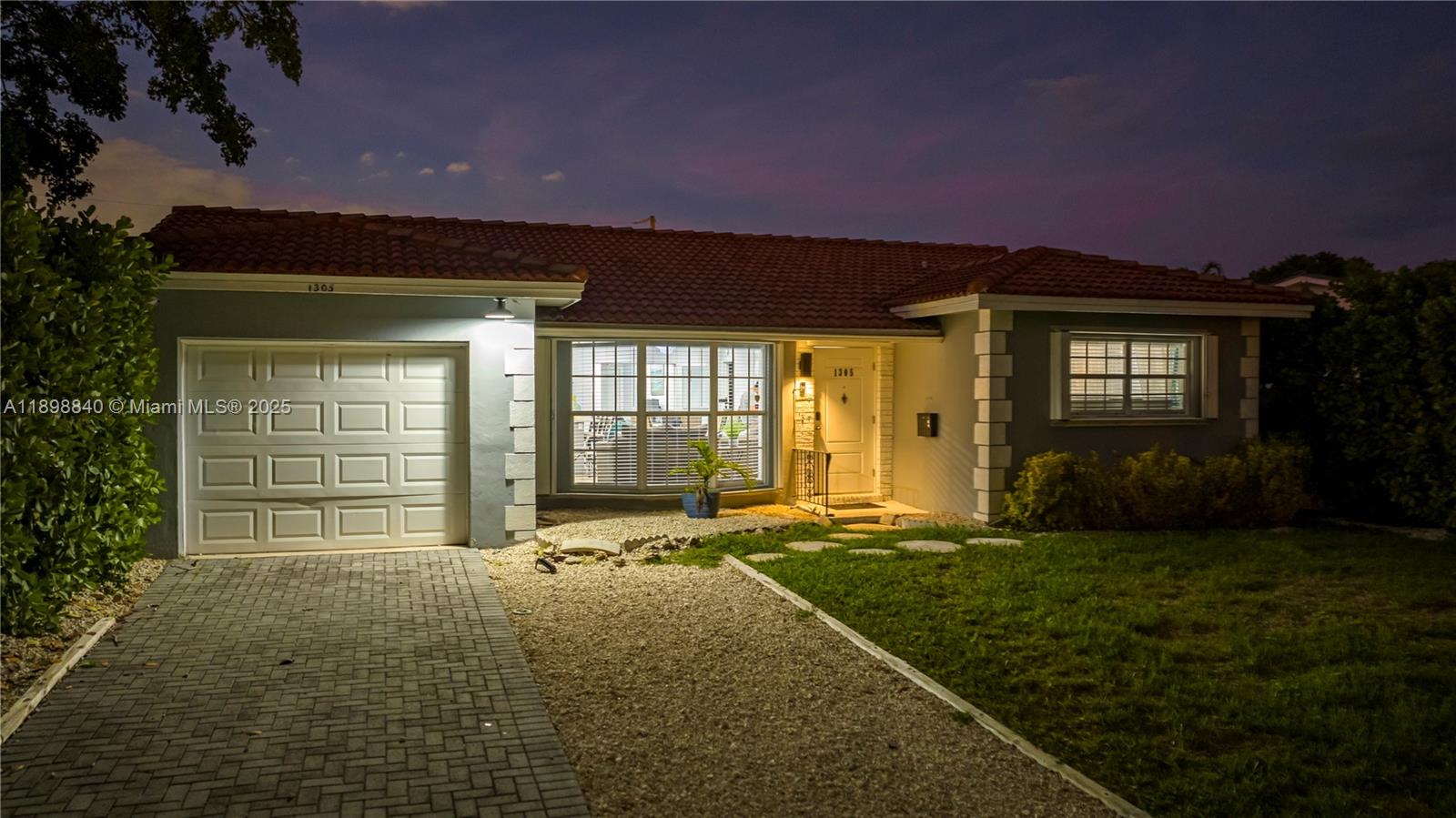 SUNNY ACRES - Residential