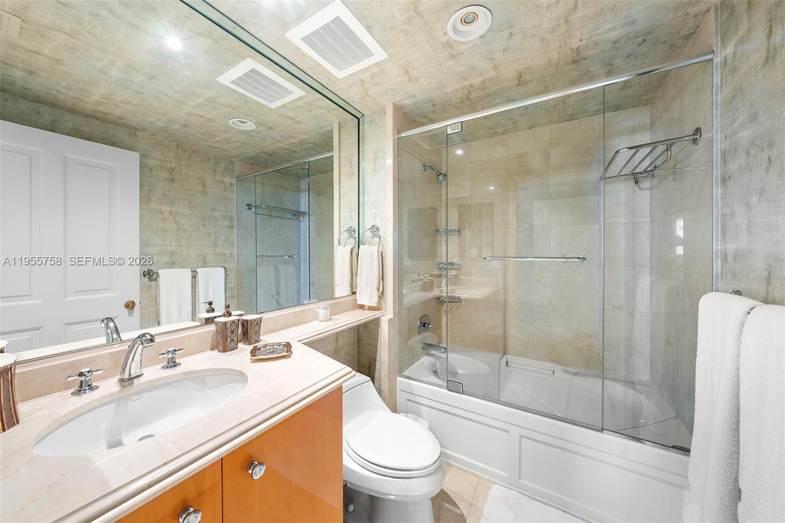 ACQUALINA OCEAN RESIDENCE - Residential