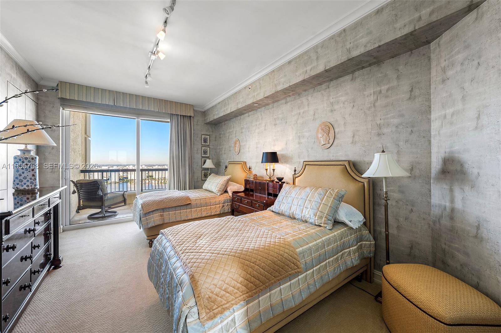 ACQUALINA OCEAN RESIDENCE - Residential