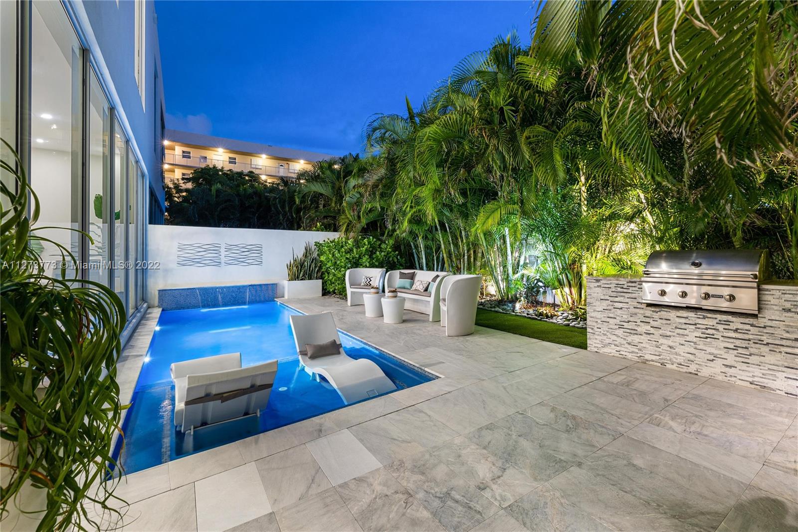 JOHNSTON HEIGHTS - Residential