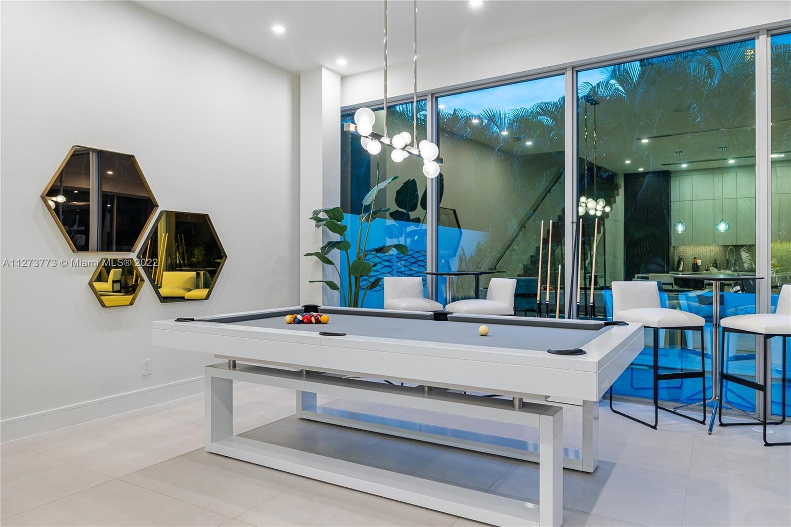 JOHNSTON HEIGHTS - Residential