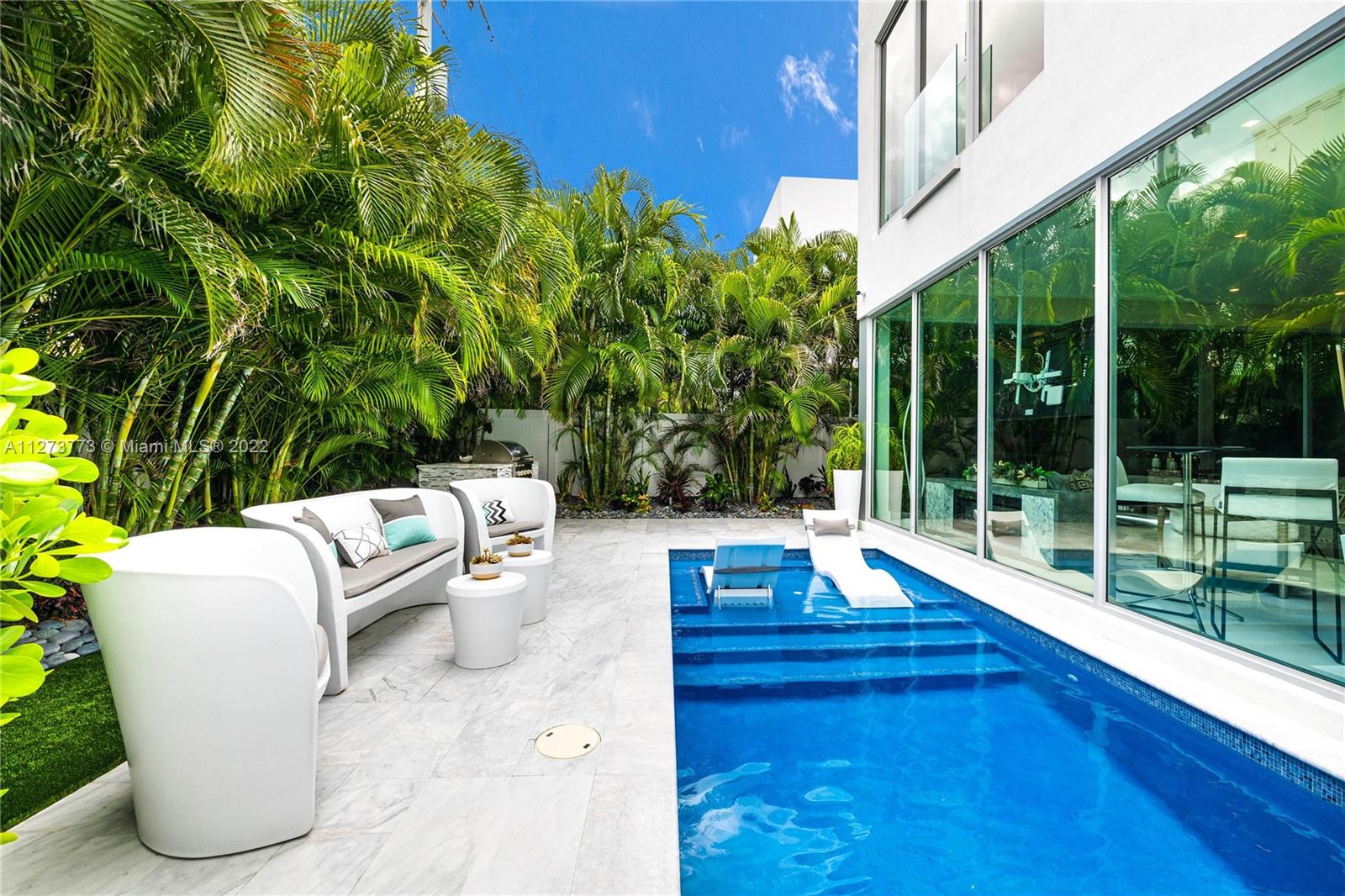 JOHNSTON HEIGHTS - Residential