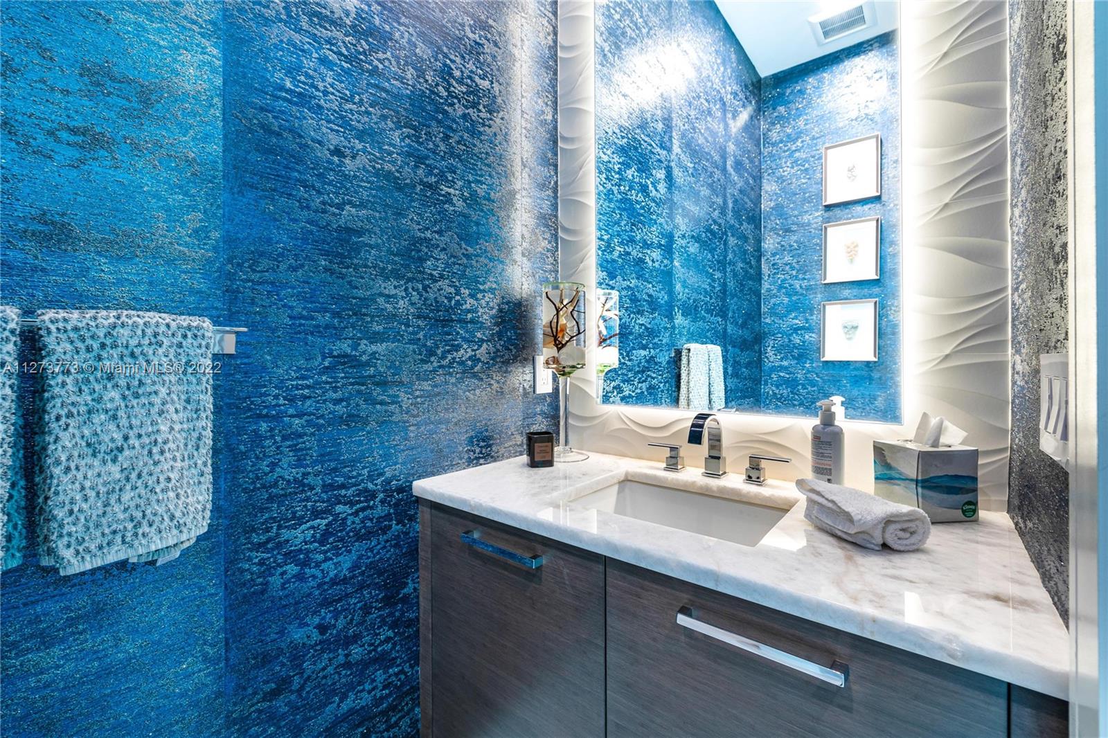 JOHNSTON HEIGHTS - Residential