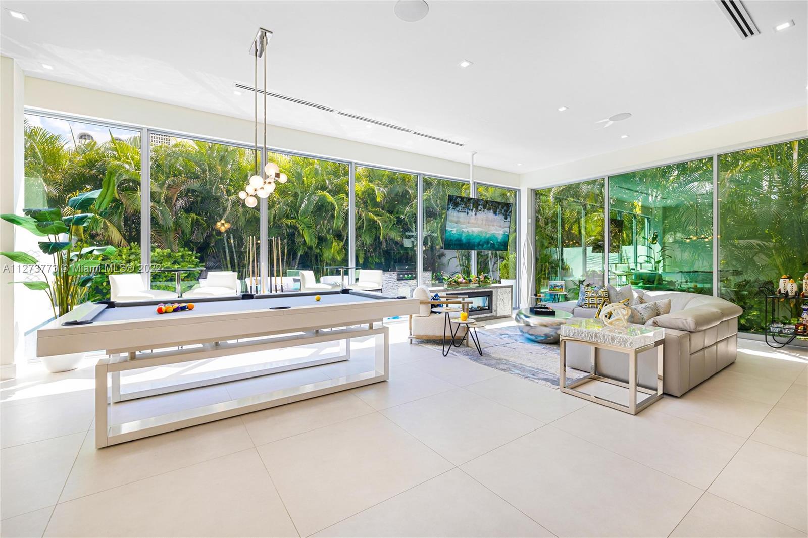 JOHNSTON HEIGHTS - Residential