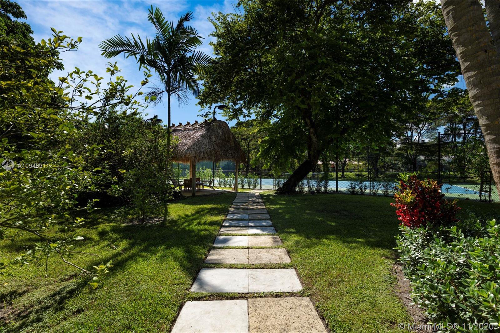 HELMS COUNTRY ESTATES RE- - Residential