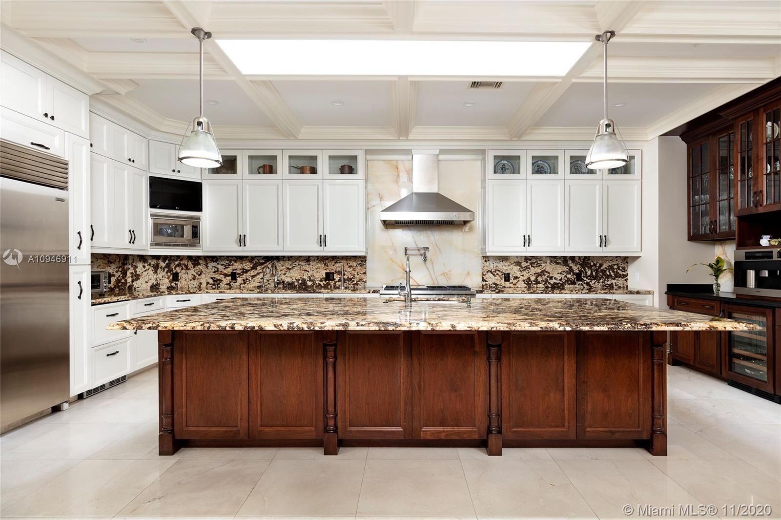 HELMS COUNTRY ESTATES RE- - Residential