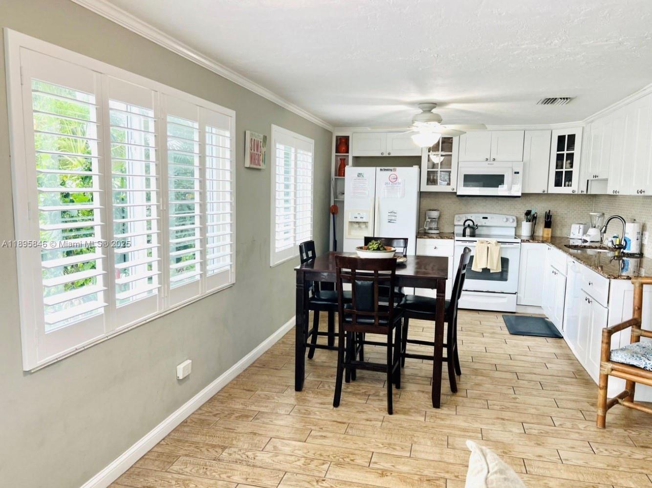 KEY COLONY BEACH - Residential