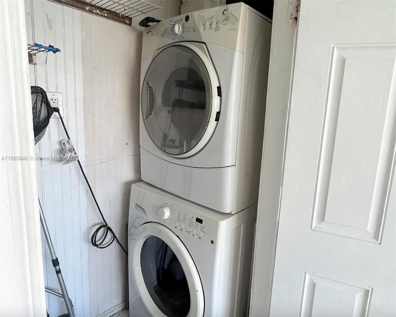 KEY COLONY BEACH - Residential