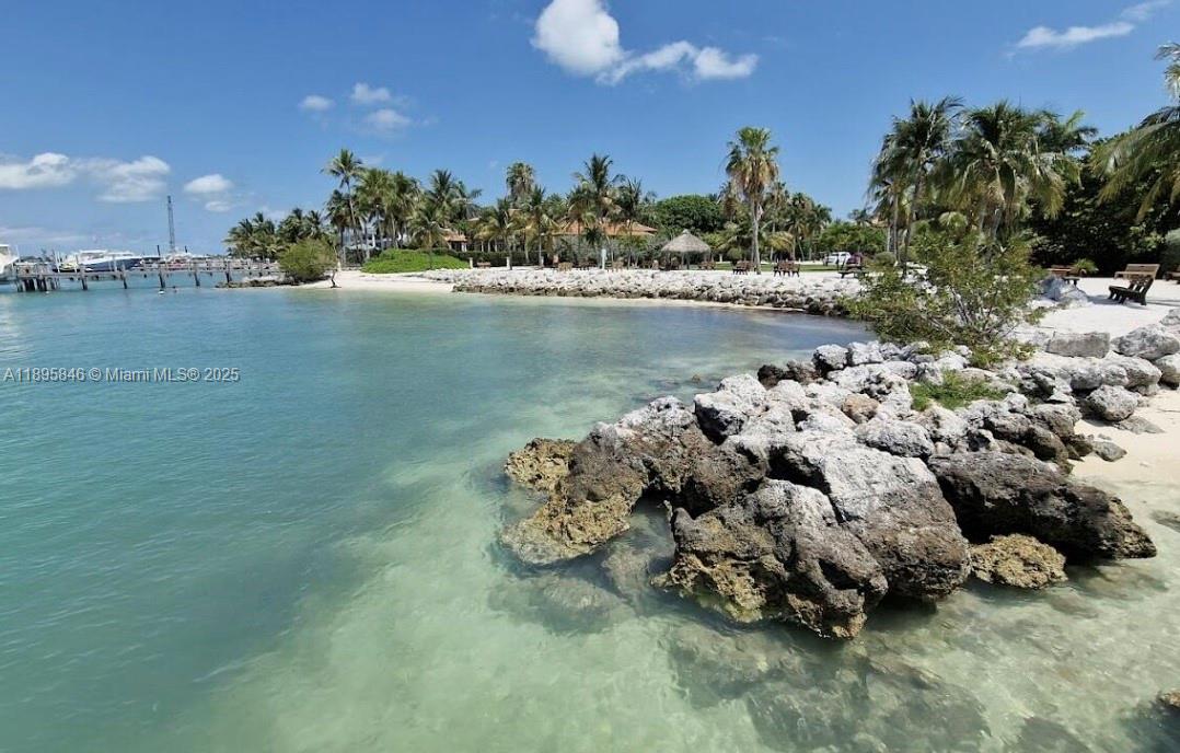 KEY COLONY BEACH - Residential