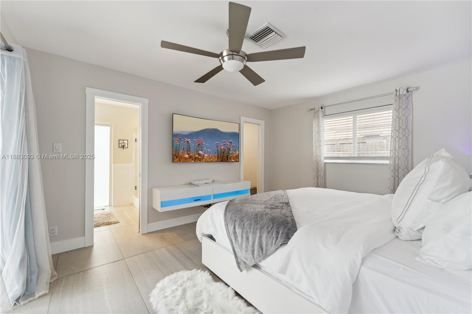 CORAL RIDGE ISLES - Residential Lease