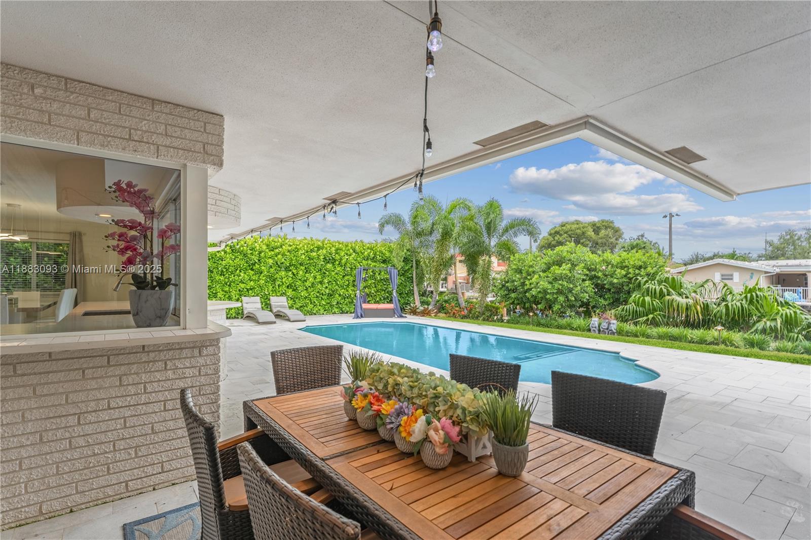 CORAL RIDGE ISLES - Residential Lease