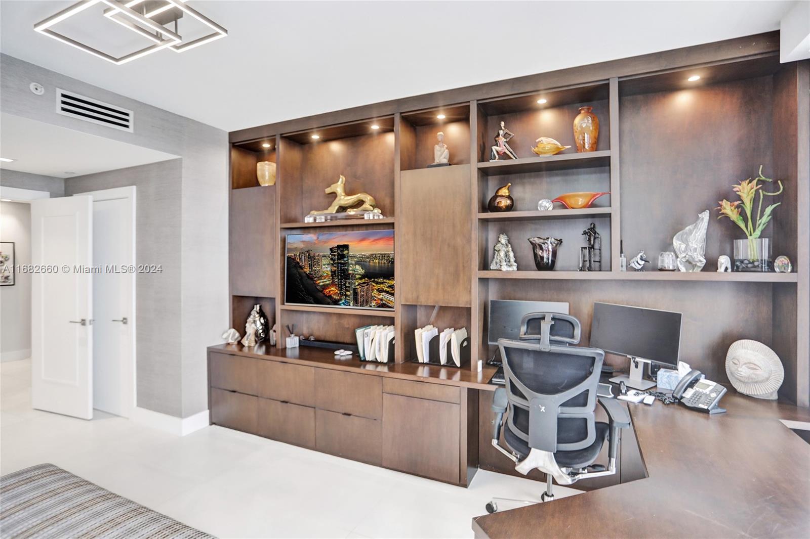 ATLANTIC I AT THE POINT C - Residential