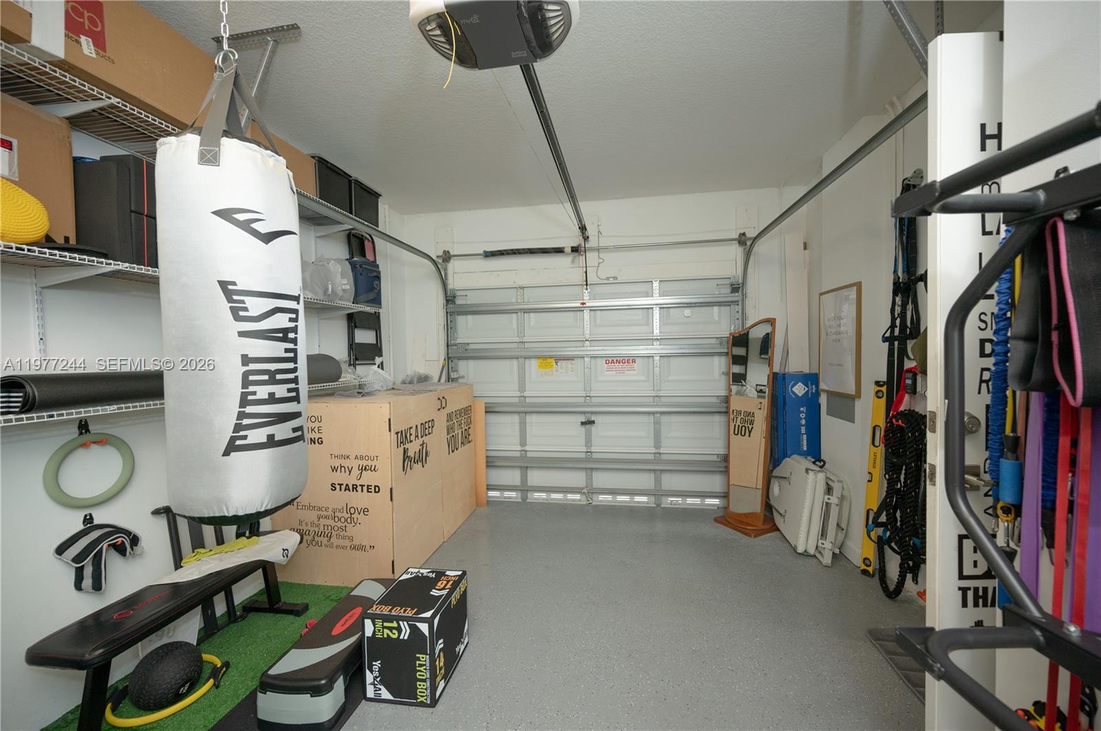 CHAMPION LAKES - Residential