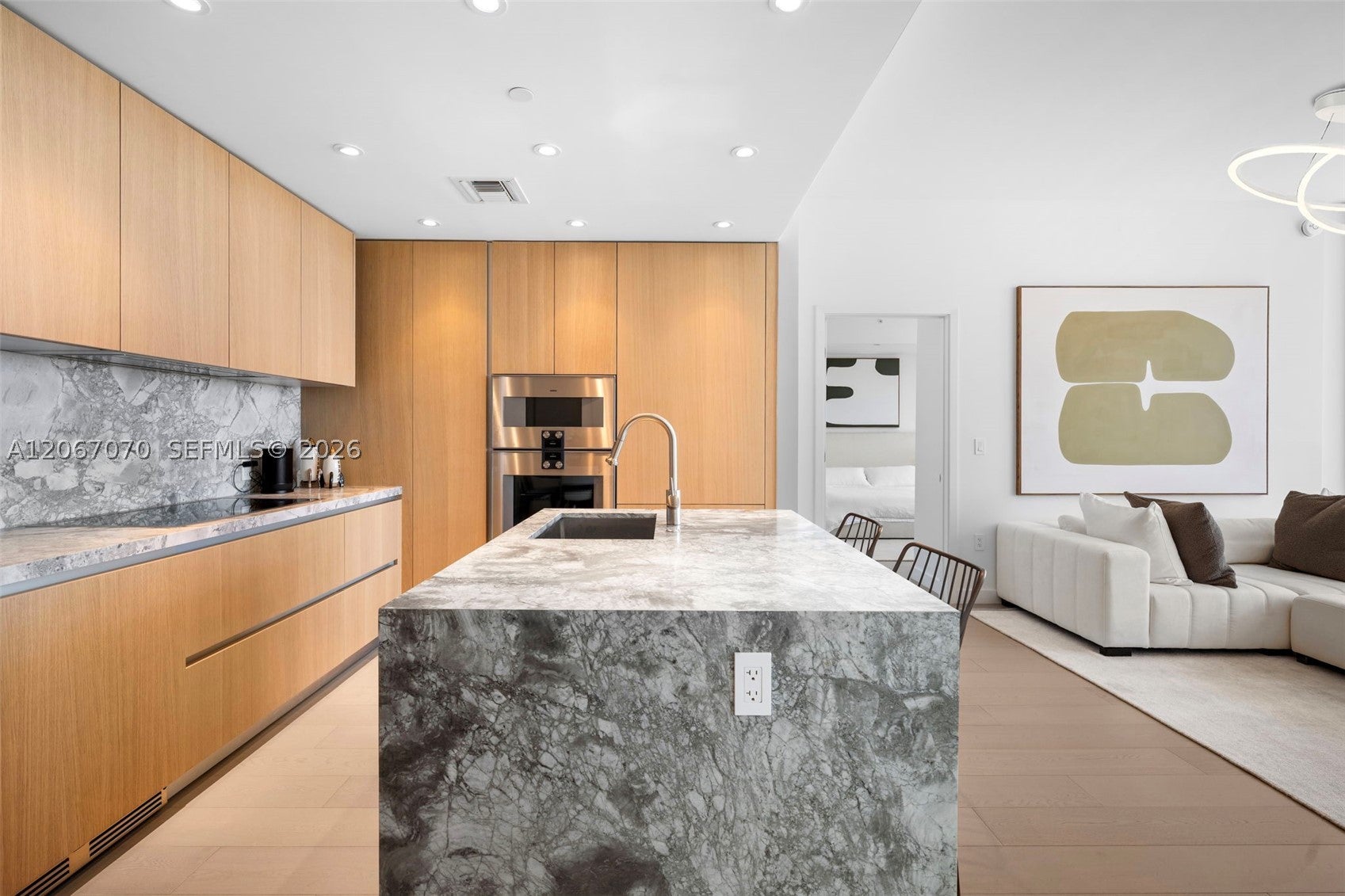 501 West Ave 3604
