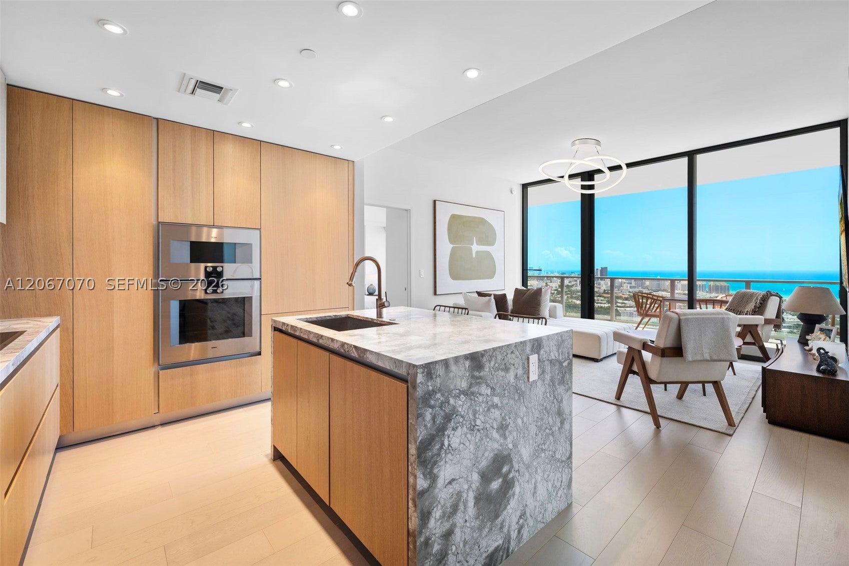 501 West Ave 3604