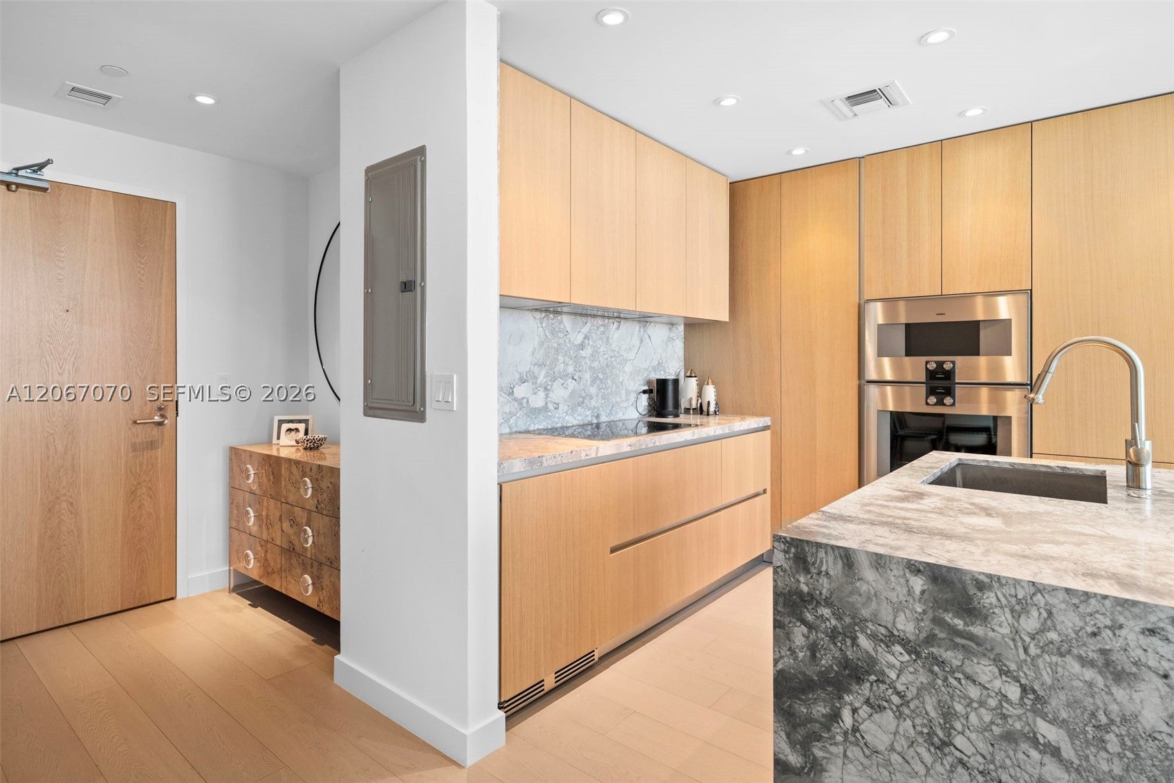 501 West Ave 3604
