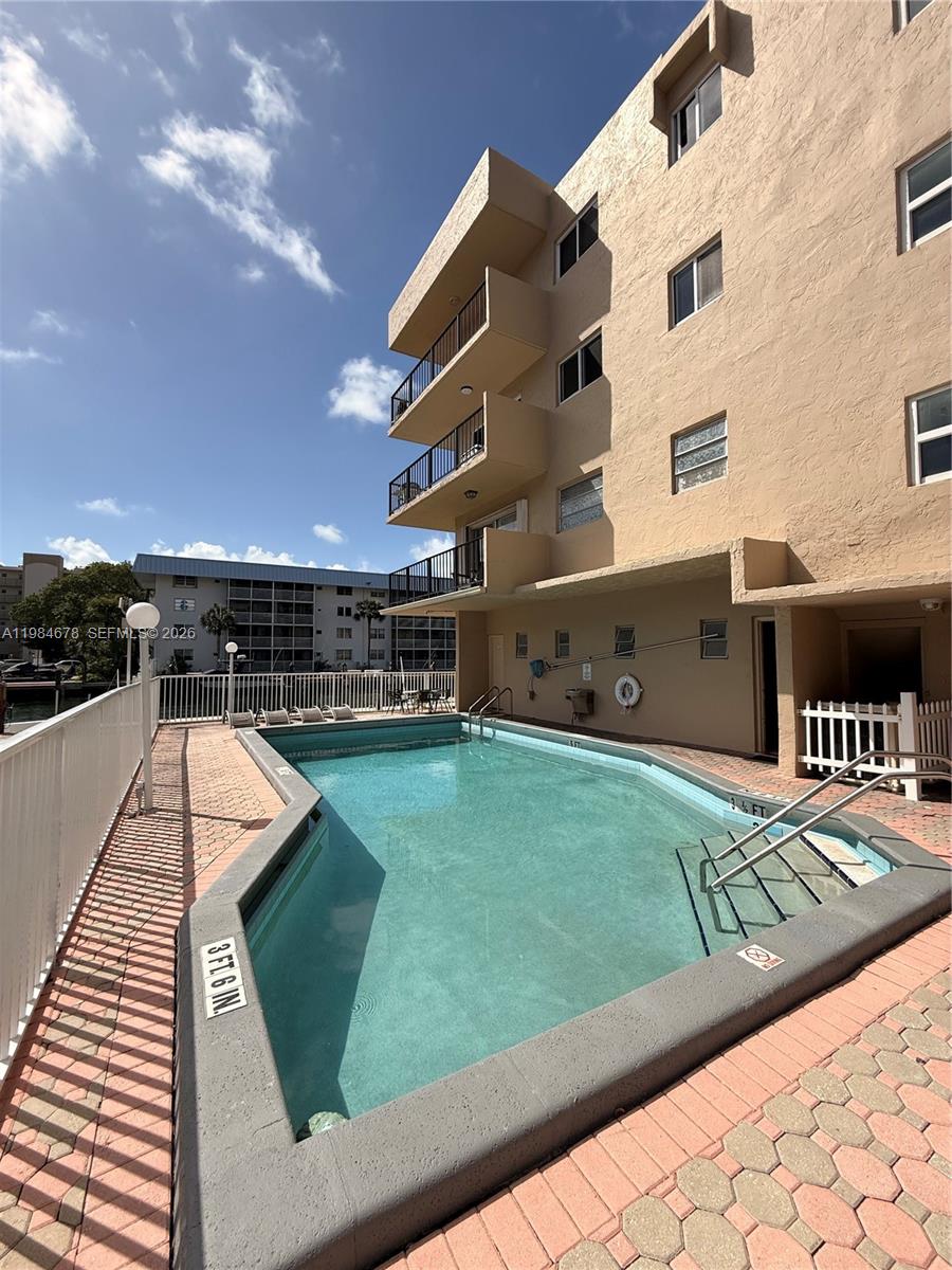 WATERWAY ISLES CONDO - Residential