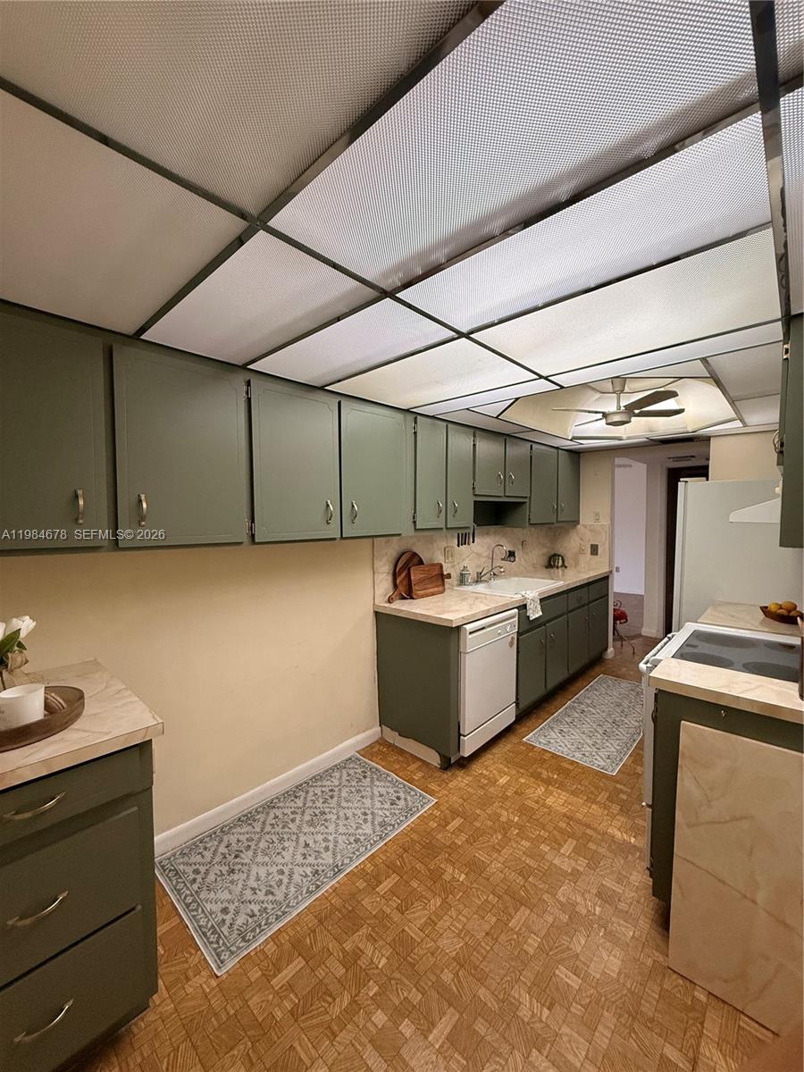 WATERWAY ISLES CONDO - Residential